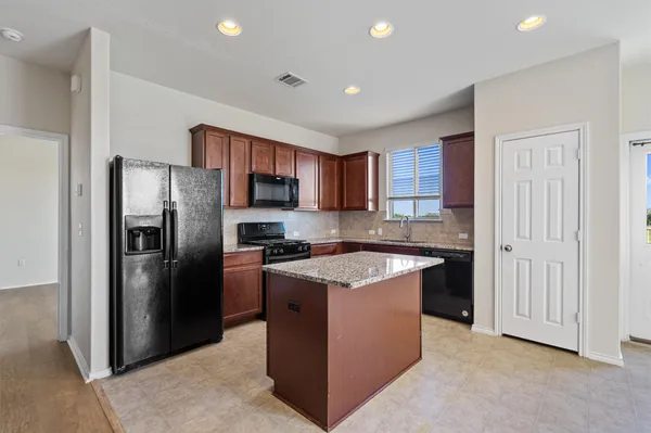 $2,399 | 146 Russet Trail, Georgetown, TX 78628