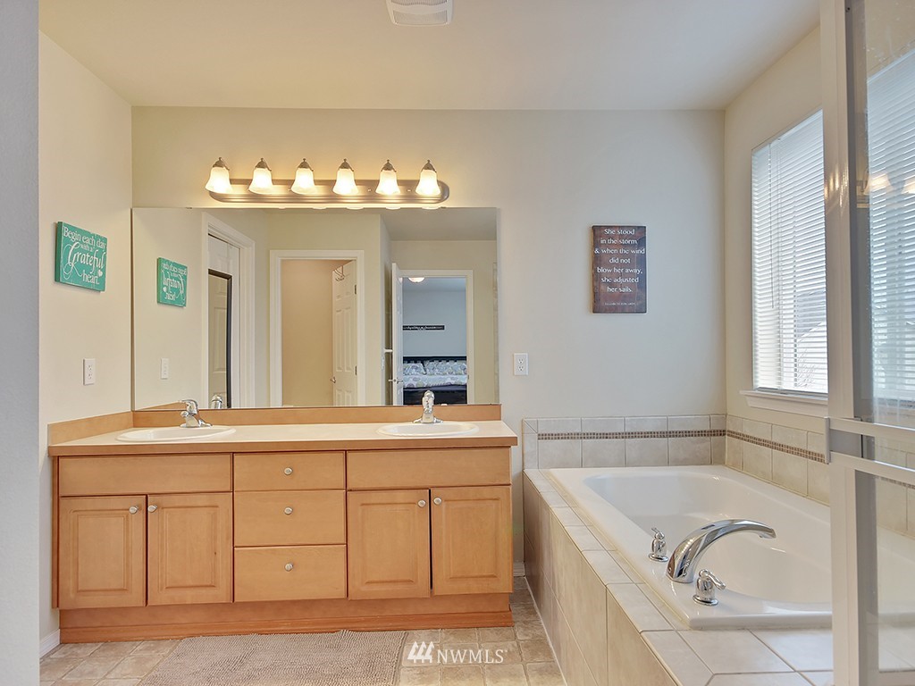 7100 Radius Loop Southeast Lacey, WA 98513 - Photo 13 of 19 Gallery Image 13