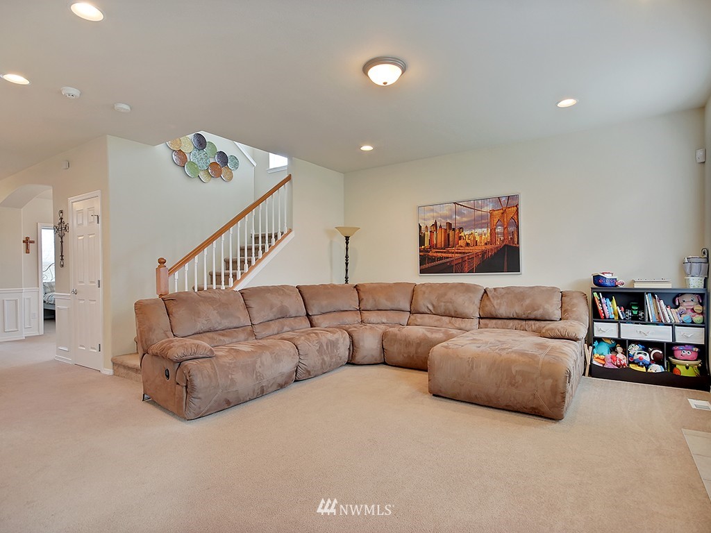 7100 Radius Loop Southeast Lacey, WA 98513 - Photo 8 of 19 Gallery Image 8