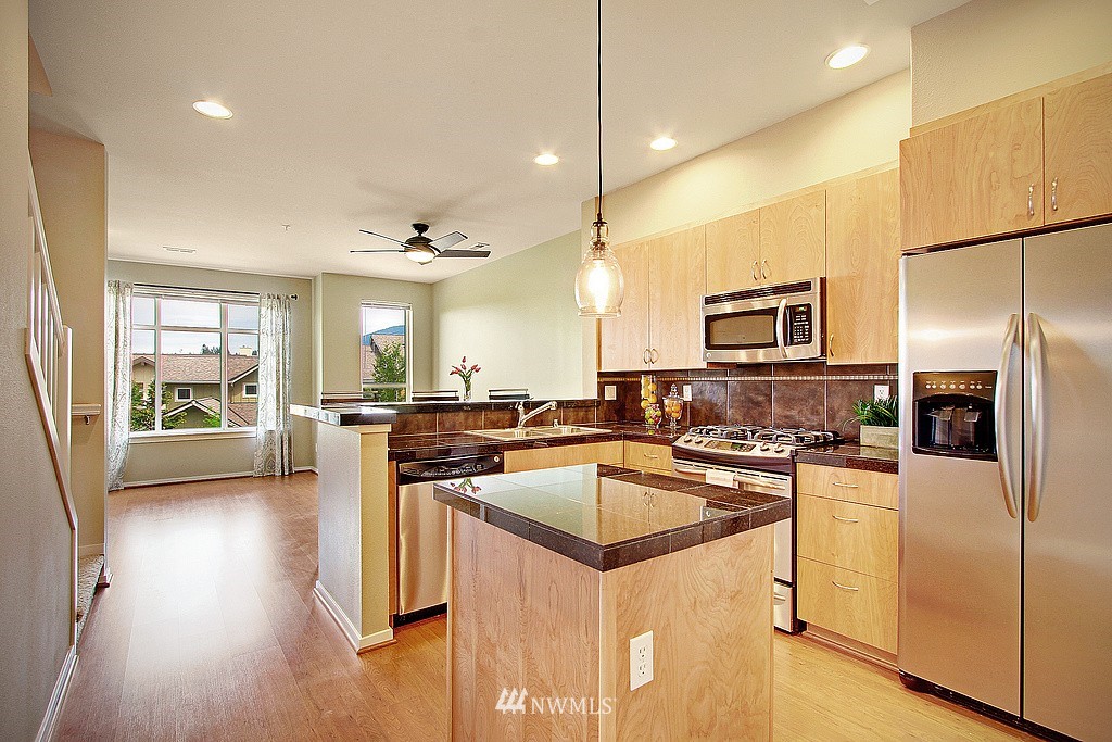 67 Cougar Ridge Road Northwest, Unit 2103 Issaquah, WA 98027 - Photo 6 of 20