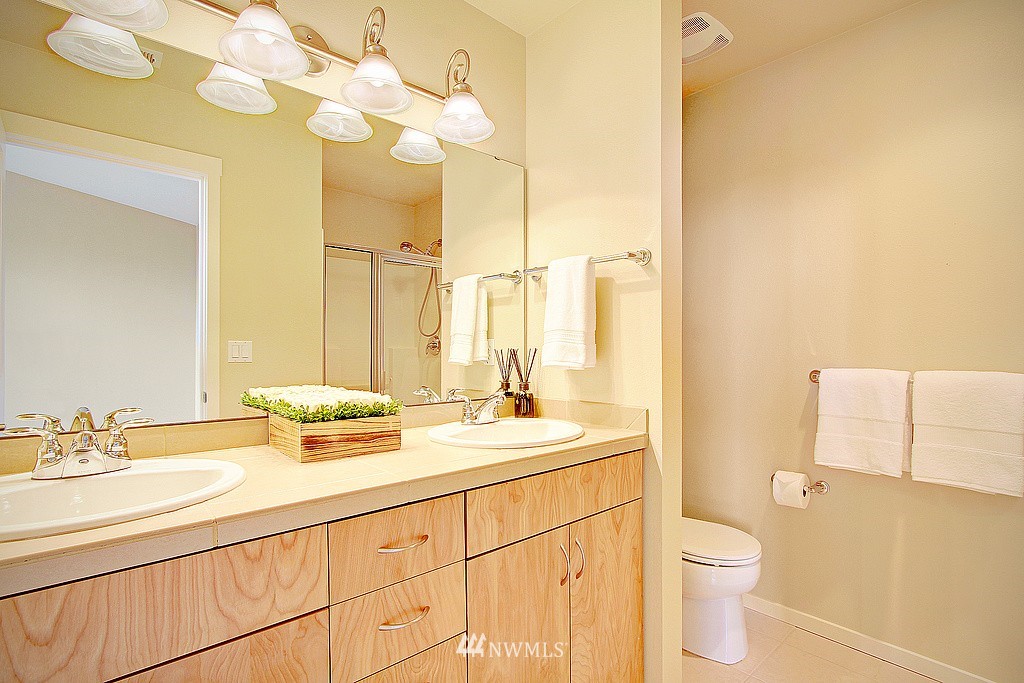 67 Cougar Ridge Road Northwest, Unit 2103 Issaquah, WA 98027 - Photo 10 of 20