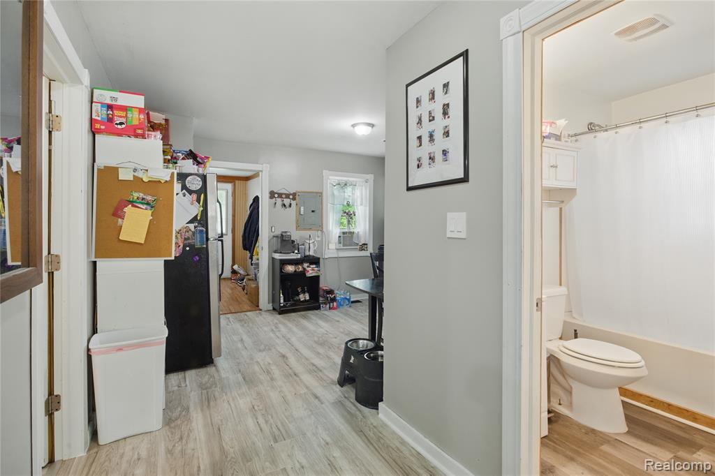 1896 Spaulding Road Monroe, MI 48162 - Photo 7 of 31 Gallery Image 7