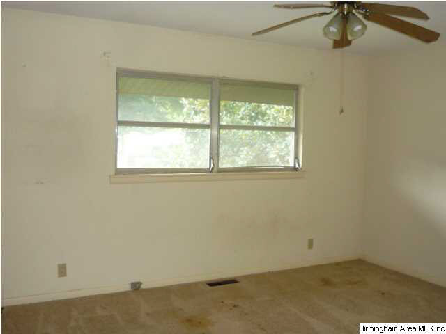 200 Edgewood Street Clanton, AL 35045 - Photo 6 of 8