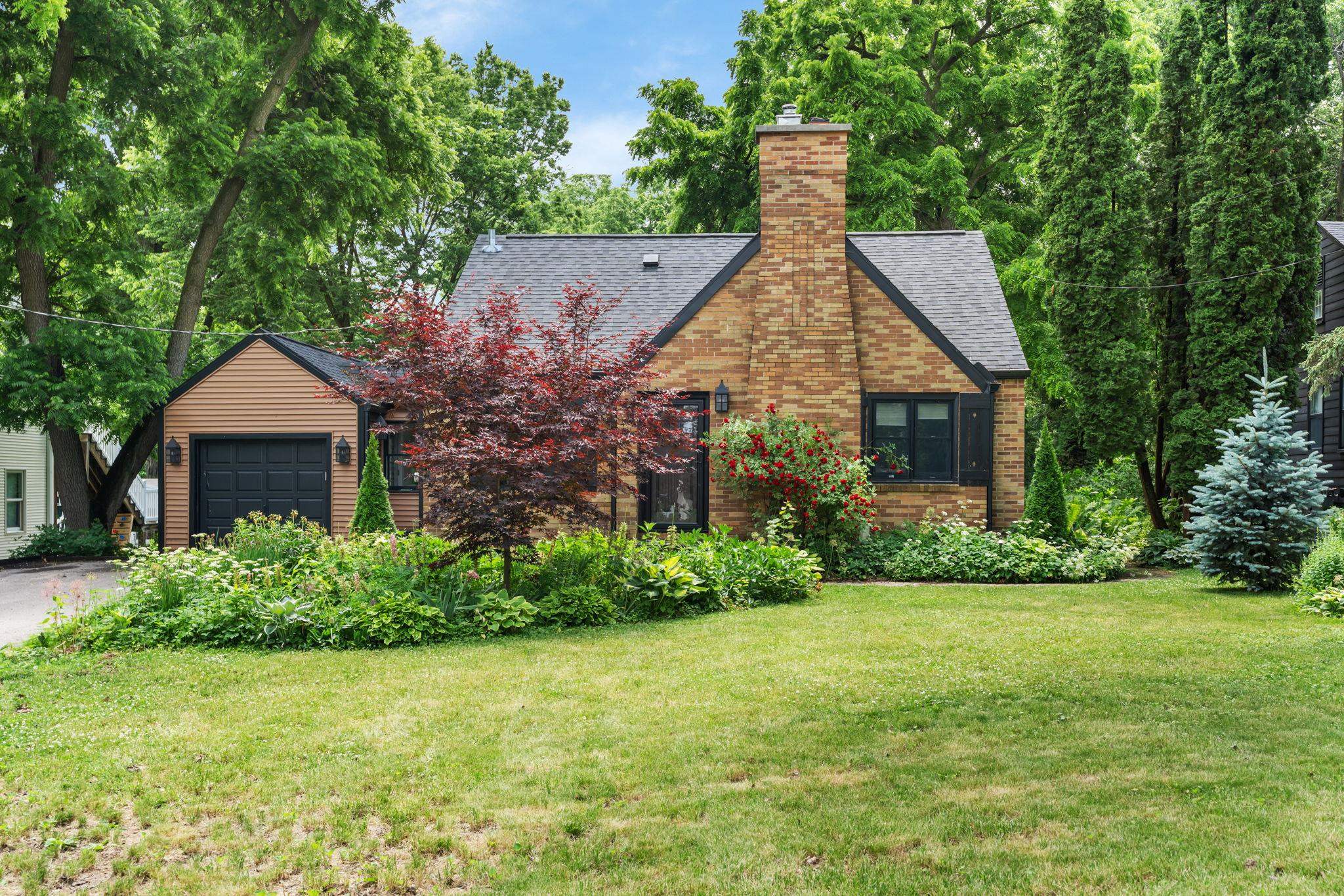 2501 Waunona Way Madison, WI 53713 - Photo 1 of 73