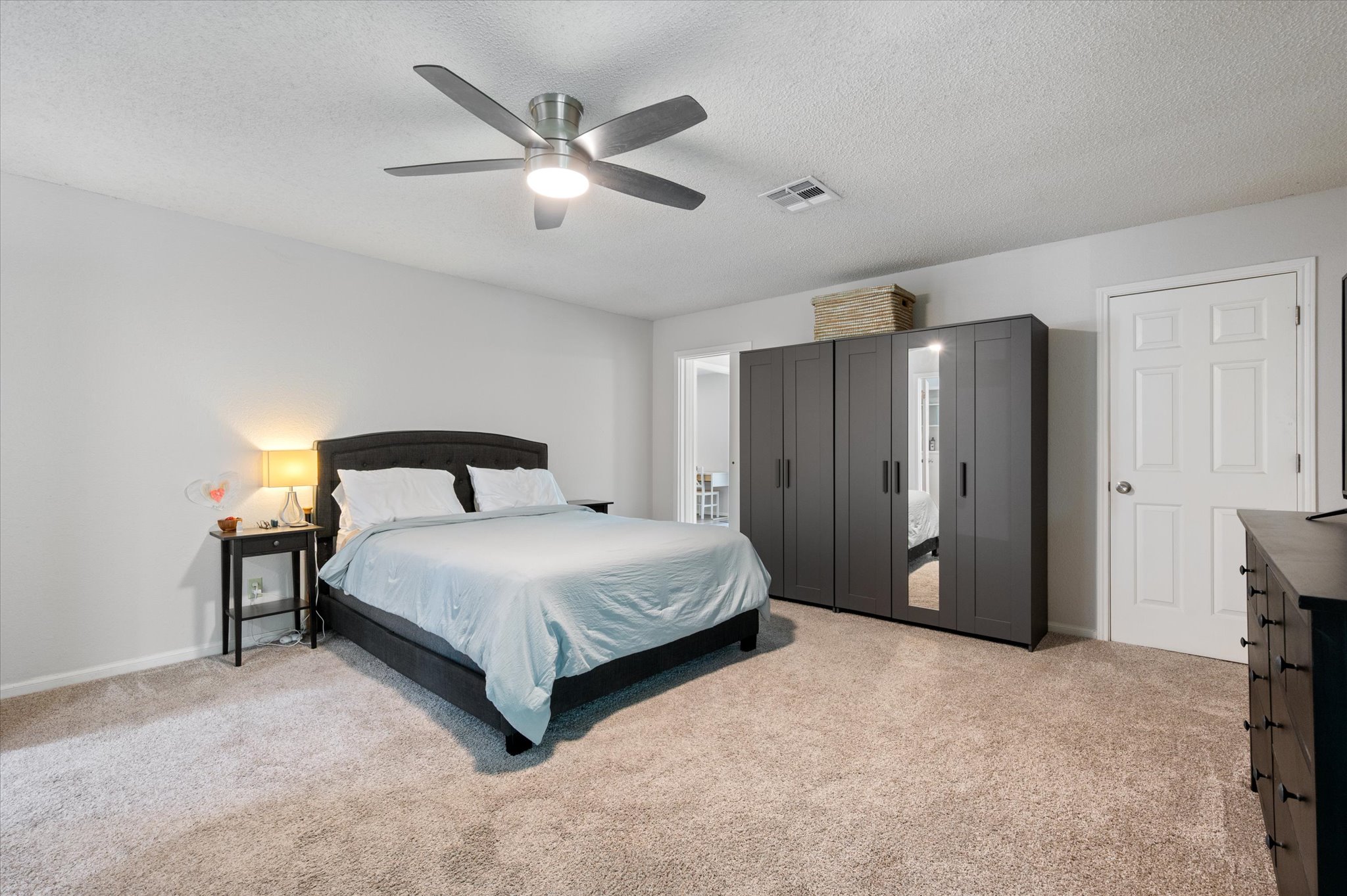 201 Oak Hollow Road Georgetown, TX 78628 - Photo 14 of 39