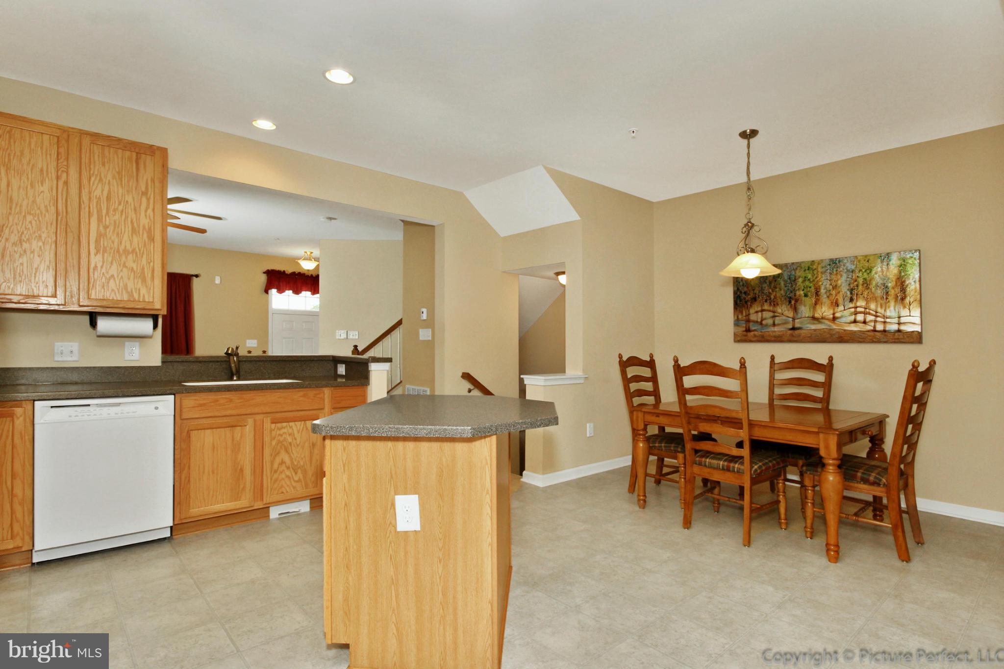 1103 Spring Run Court Frederick, MD 21702 - Photo 11 of 30 Kitchen