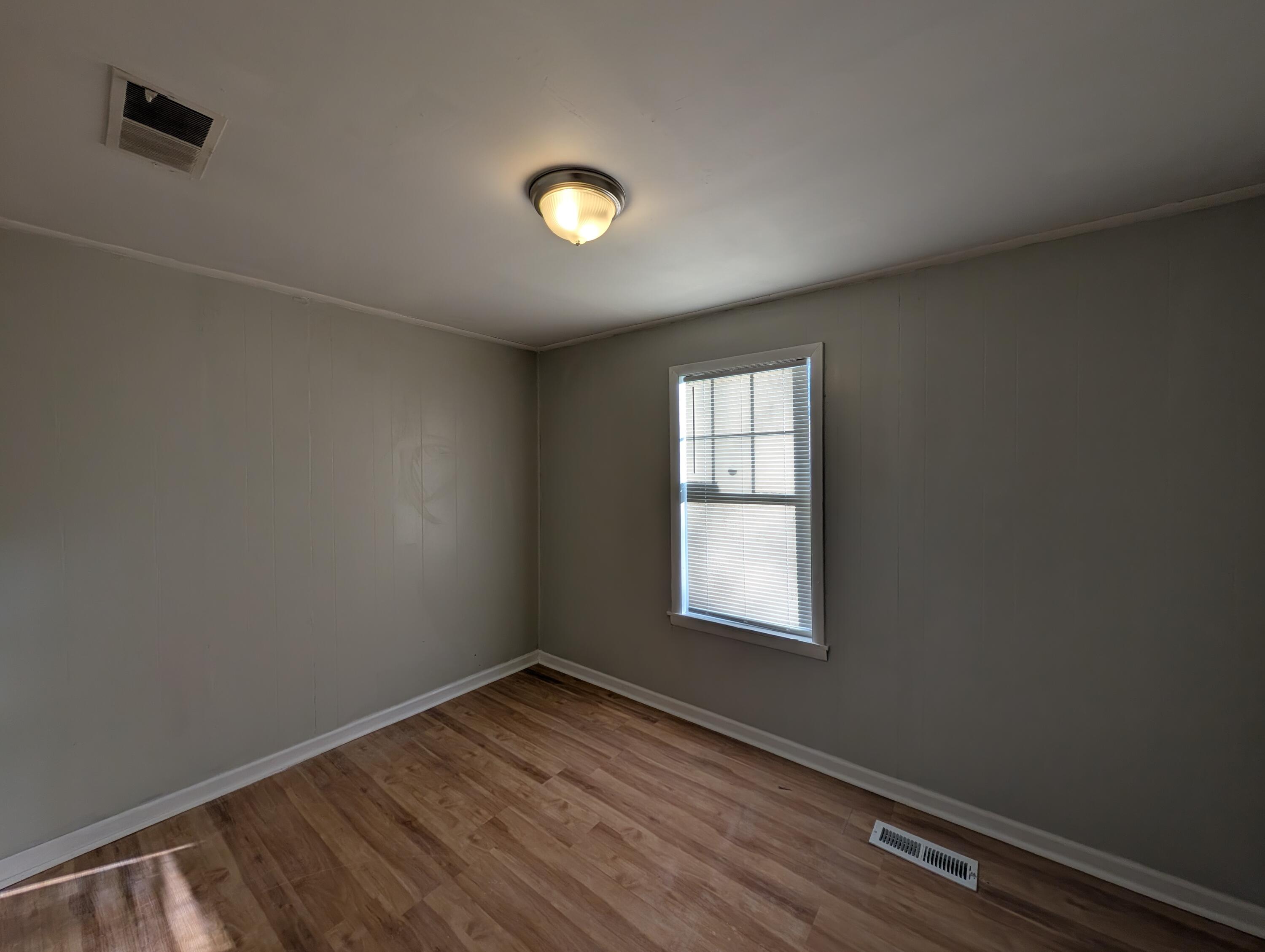 1676 Keeble Street Chattanooga, TN 37412 - Photo 2 of 17 1000012777