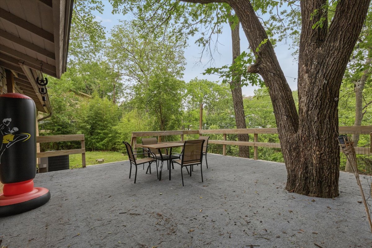 6307 Shadow Valley Drive Austin, TX 78731 - Photo 16 of 24