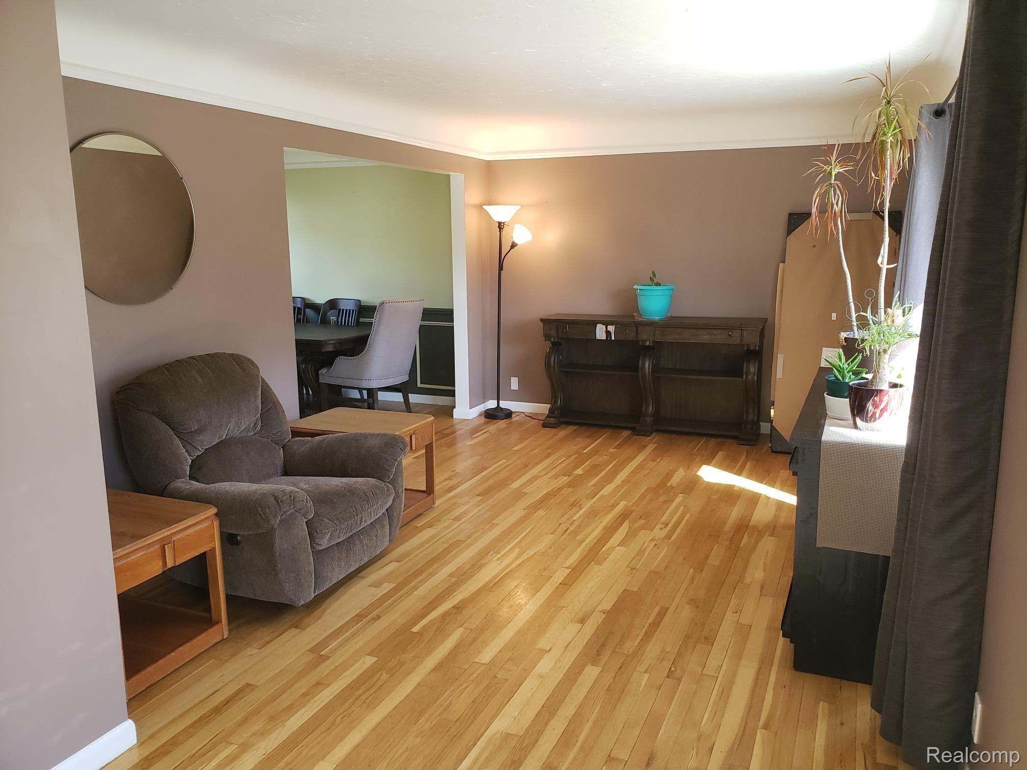 4380 Highfield Road Waterford, MI 48329 - Photo 2 of 21 6.jpg