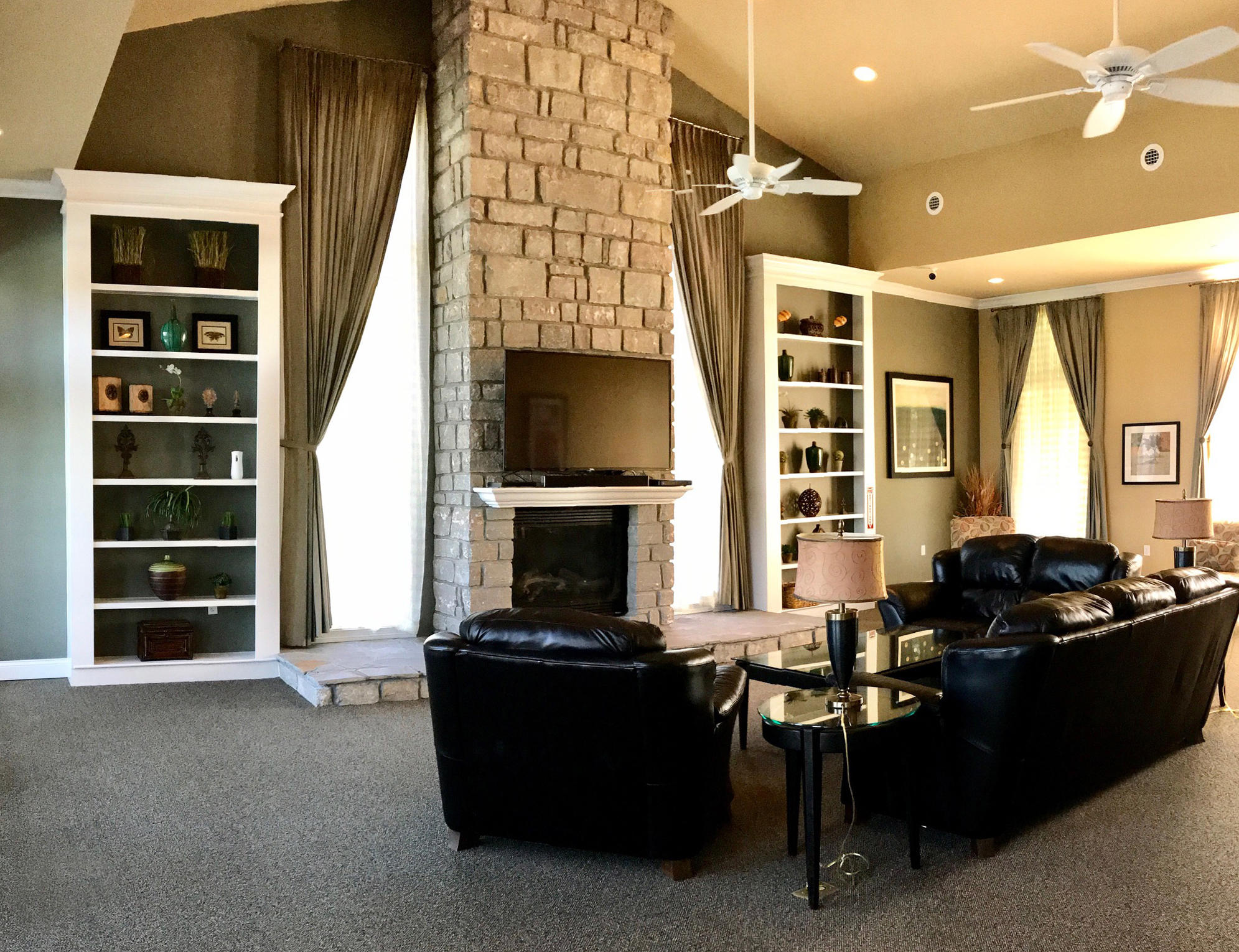 39 Fishers Loop Sharps Chapel, TN 37866 - Photo 24 of 36 8_SunsetBay Clubhouse Living Room
