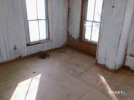 $175,000 | 34 Woodbridge Avenue, East Hartford, CT 06108