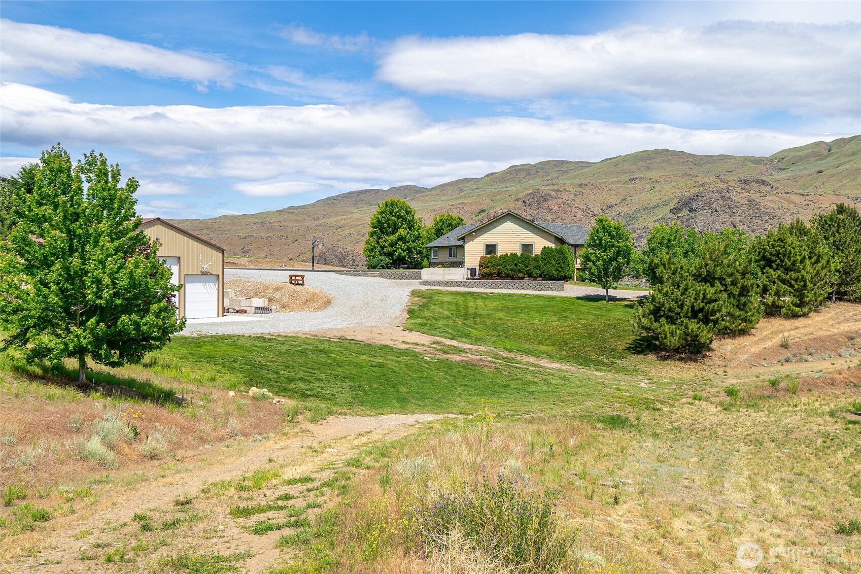 152 Starr Road Pateros, WA 98846 - Photo 15 of 40 Gallery Image 15