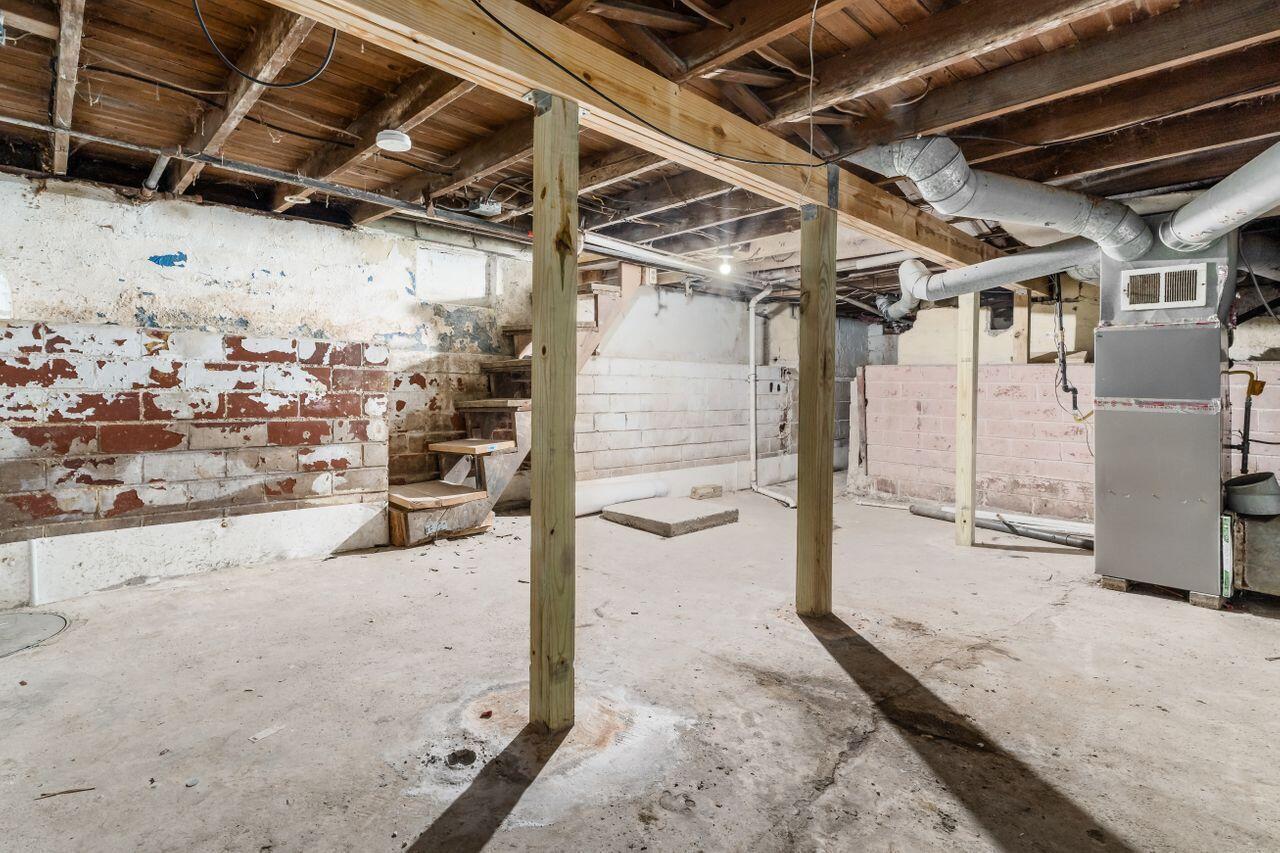 574 South Hampton Road Columbus, OH 43213 - Photo 24 of 28 S_-_574_S_Hampton_Rd_-_071