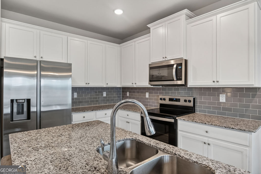 529 Buxton Road Hoschton, GA 30548 - Photo 17 of 42