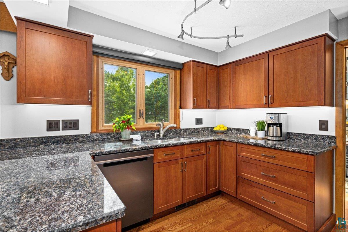 1947 Hartley Road Duluth, MN 55803 - Photo 15 of 42 Gallery Image 15