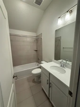 $2,480 | 13627 Barn Chime Street, Elgin, TX 78621