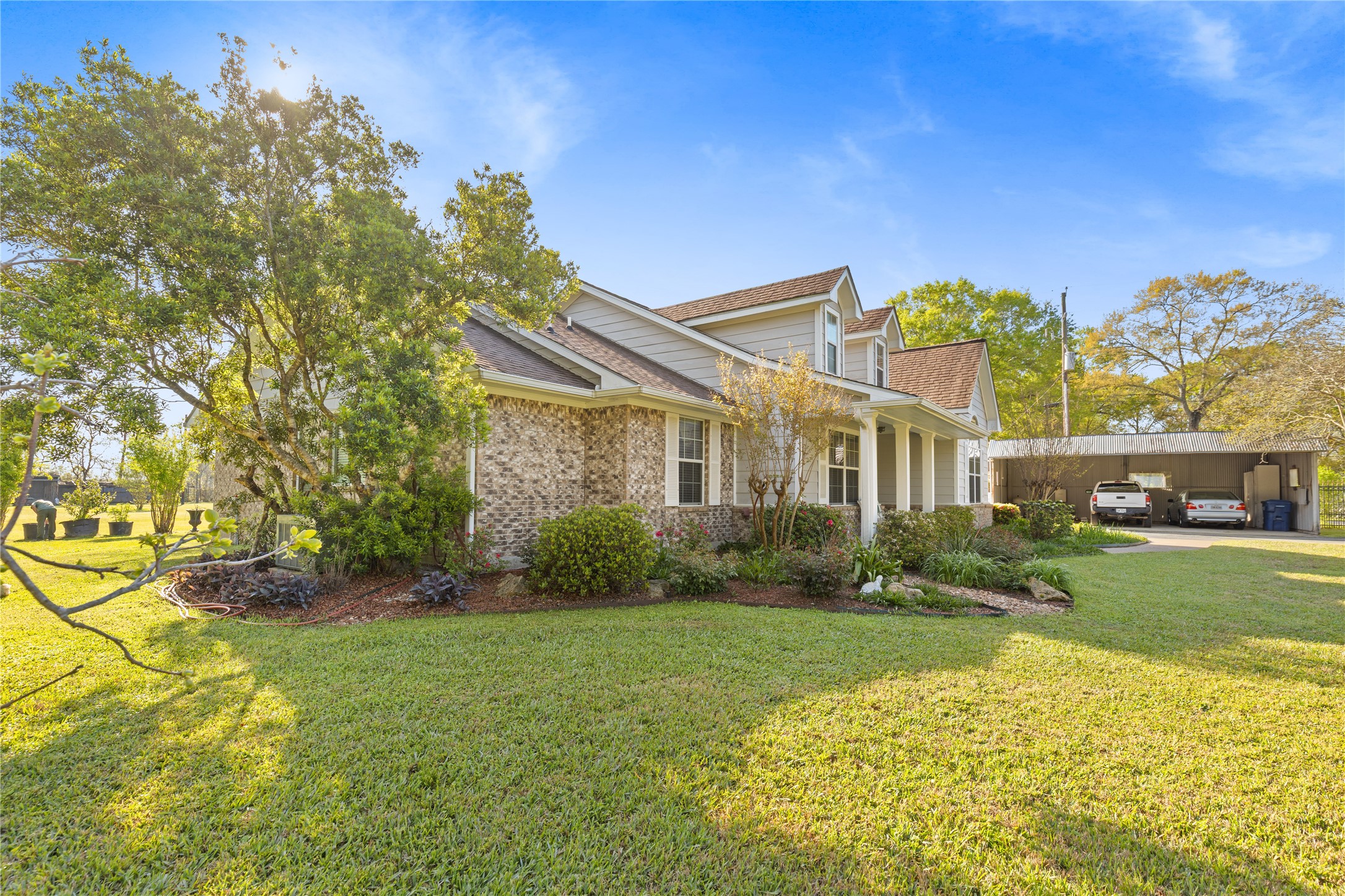 11547 Crockett Martin Road Conroe, TX 77306 - Photo 2 of 46