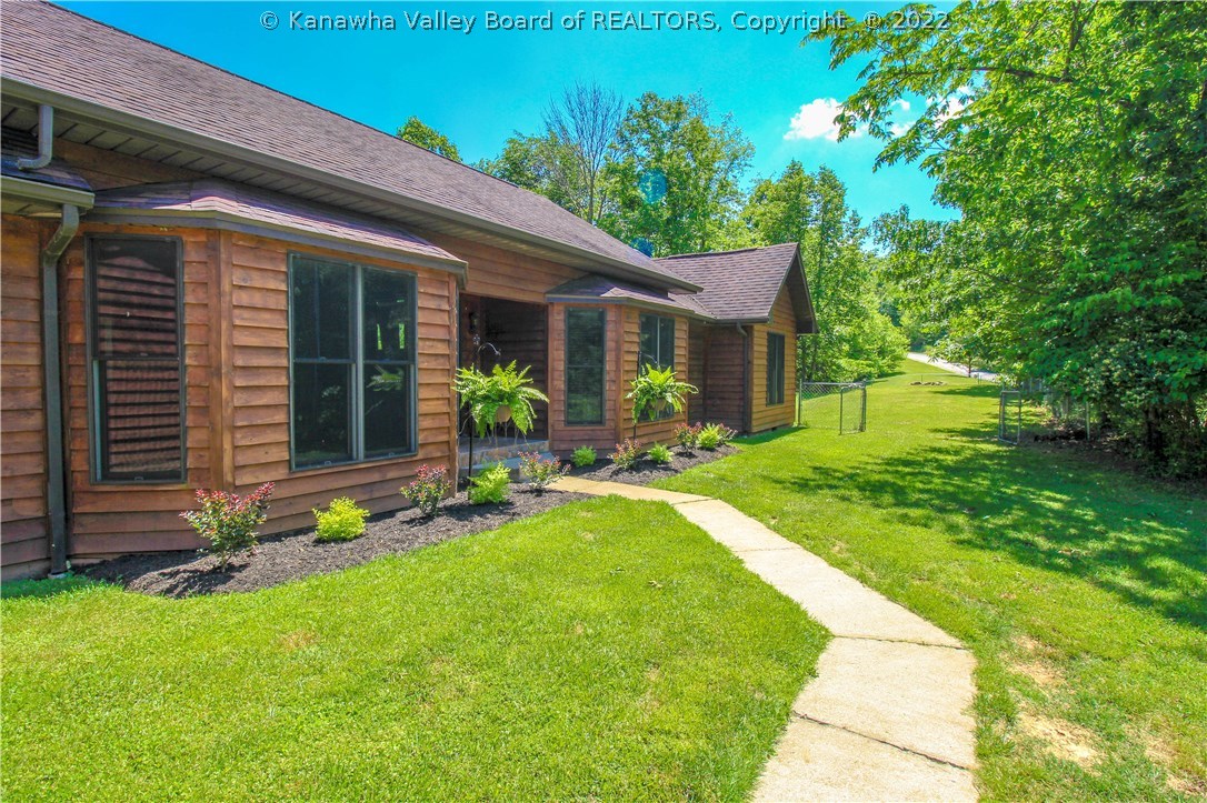 202 Travelers Ridge Winfield, WV 25213 - Photo 2 of 30 Gallery Image 2