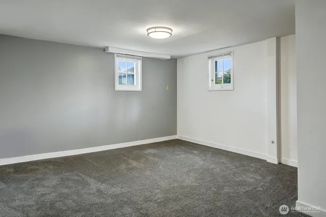 $3,750 | 19330 20th Avenue Northwest, Shoreline, WA 98177