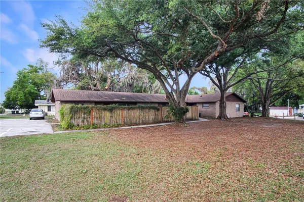 $1,395 | 2287 Avenue G Northwest, Unit B, Winter Haven, FL 33881