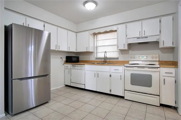 $1,395 | 2287 Avenue G Northwest, Unit B, Winter Haven, FL 33881