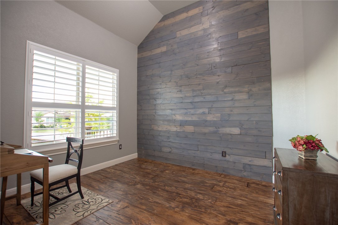 22521 Rock Wren Road Spicewood, TX 78669 - Photo 4 of 38