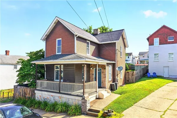 $79,900 | 208 Crest Avenue, Charleroi, PA 15022