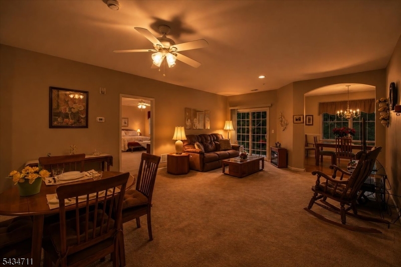 104 Ridgeview Lane Mount Arlington, NJ 07856 - Photo 4 of 40