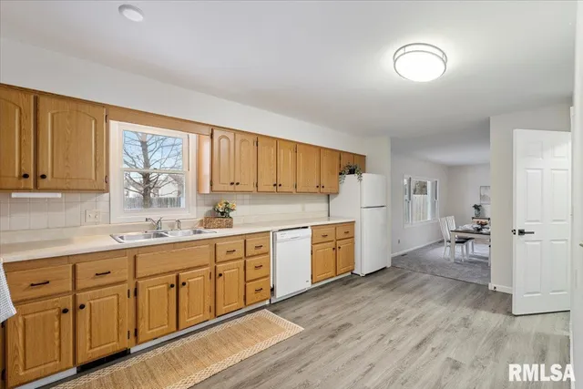 $239,900 | 1005 5th Street A, Hampton, IL 61256