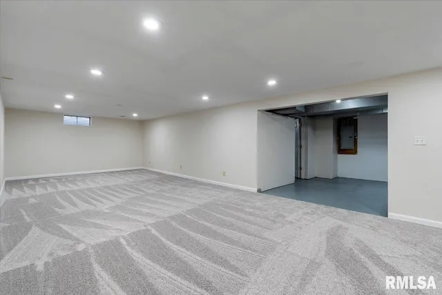 $239,900 | 1005 5th Street A, Hampton, IL 61256