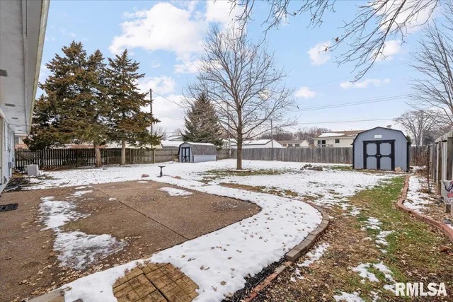 $239,900 | 1005 5th Street A, Hampton, IL 61256