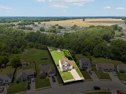 $289,900 | 565 Oakmont Drive, Clarksville, TN 37042