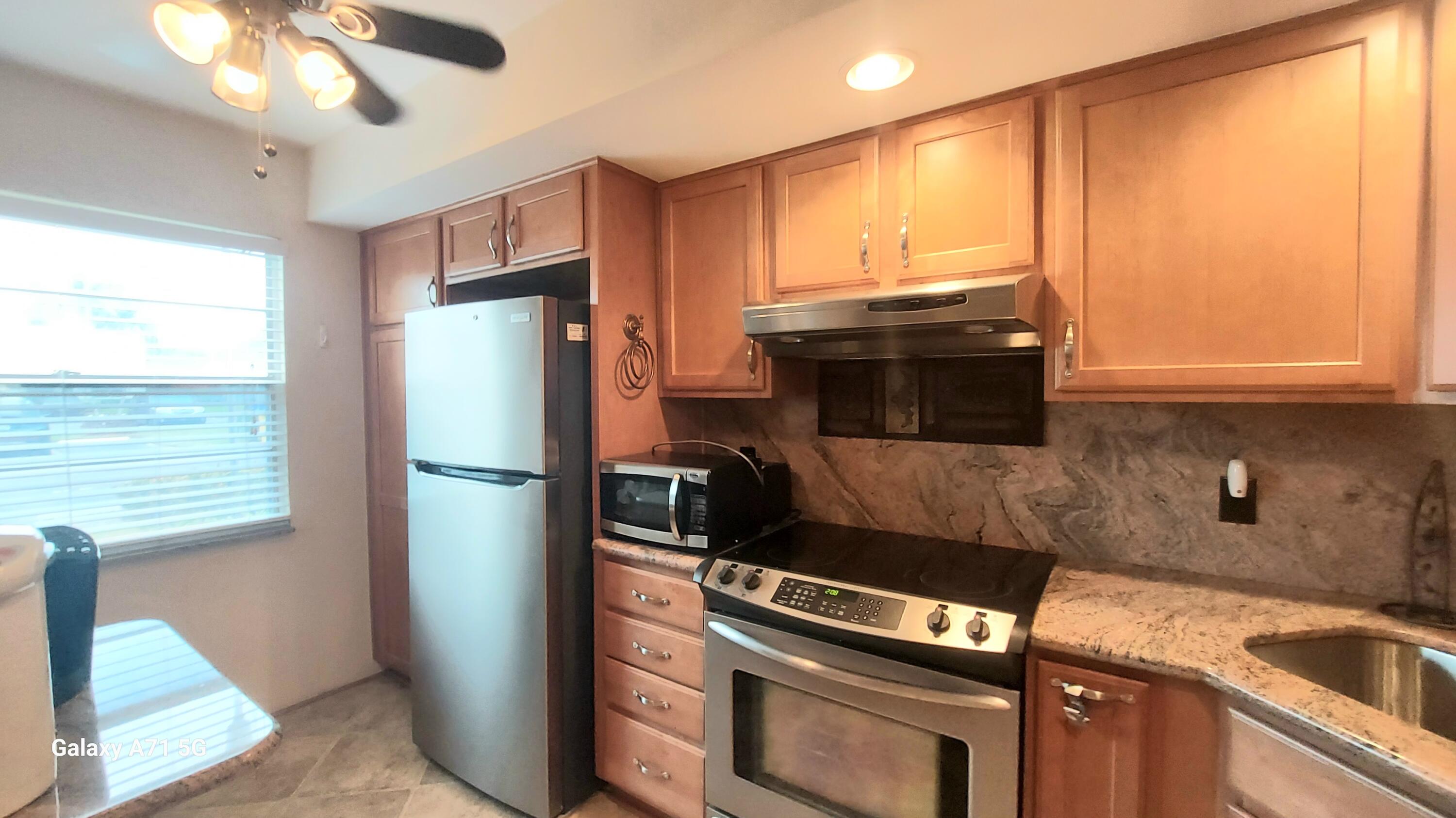 1032 Ainslie Drive, Unit 1032 Boca Raton, FL 33434 - Photo 4 of 39 20260205_111016