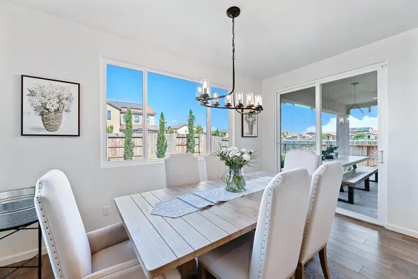 $679,000 | 1006 La Canada Avenue, Clovis, CA 93619