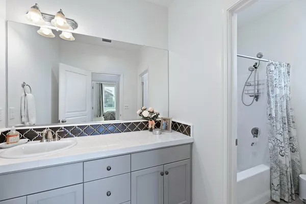 $679,000 | 1006 La Canada Avenue, Clovis, CA 93619