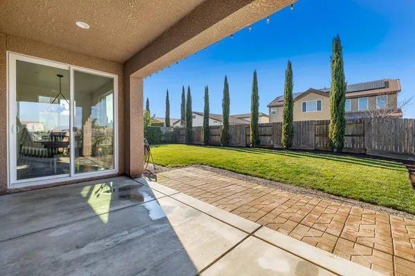 $679,000 | 1006 La Canada Avenue, Clovis, CA 93619