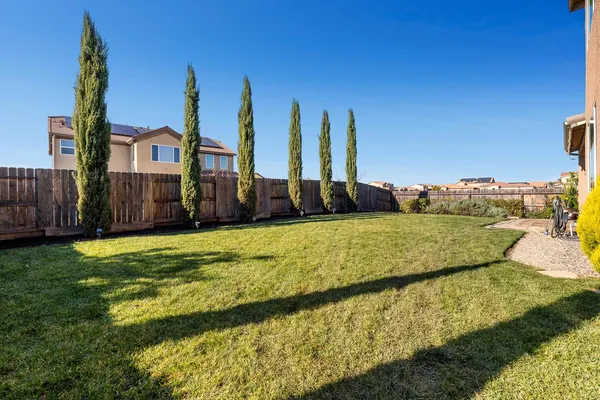 $679,000 | 1006 La Canada Avenue, Clovis, CA 93619