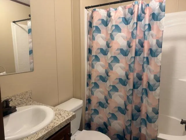 $57,900 | 104 Robin Hood Drive, Fremont, MI 49412