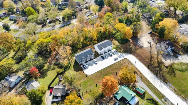 a view of yard with sitting space