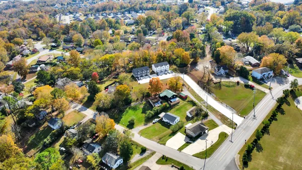 $1,370,000 | 1660 Golf Club Lane, Clarksville, TN 37043
