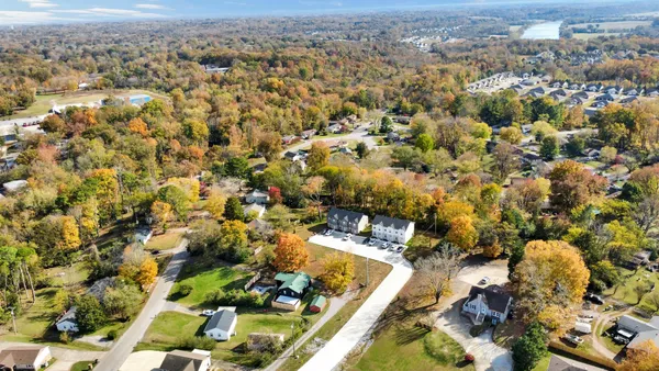 $1,370,000 | 1660 Golf Club Lane, Clarksville, TN 37043