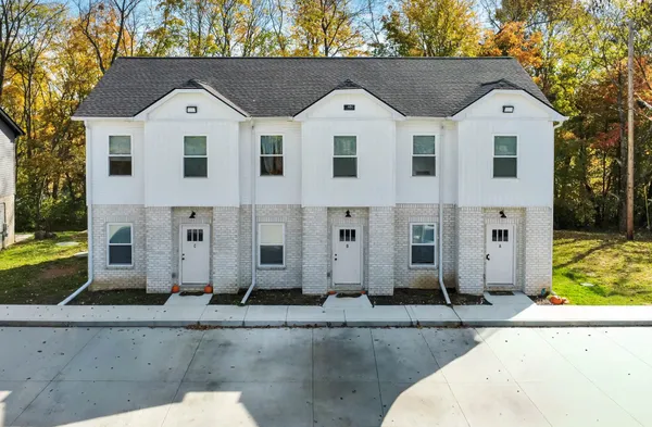 $1,370,000 | 1660 Golf Club Lane, Clarksville, TN 37043