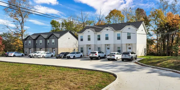 $1,370,000 | 1660 Golf Club Lane, Clarksville, TN 37043