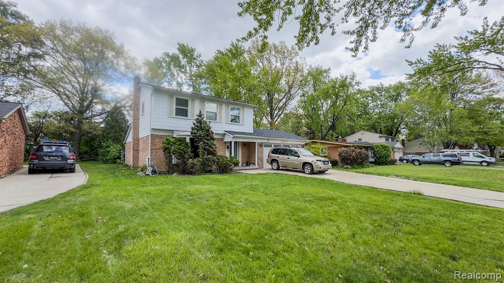 29758 Rambling Road Southfield, MI 48076 - Photo 2 of 36 Gallery Image 2