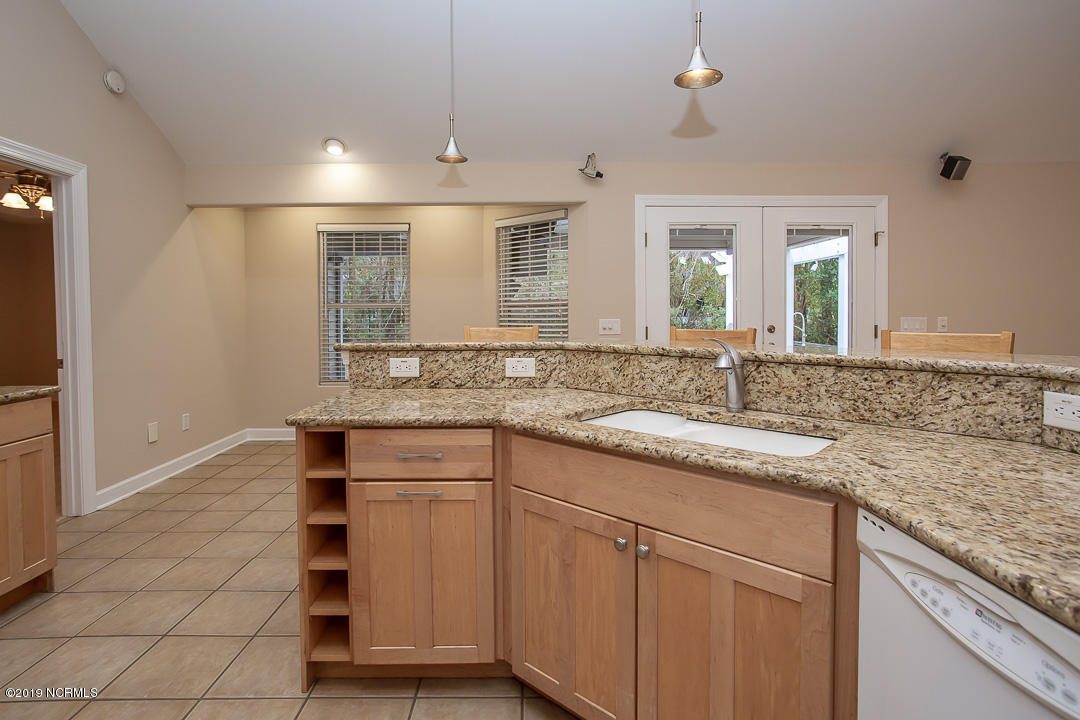 69 Persimmon Road Southwest Carolina Shores, NC 28467 - Photo 13 of 40 A22A0938