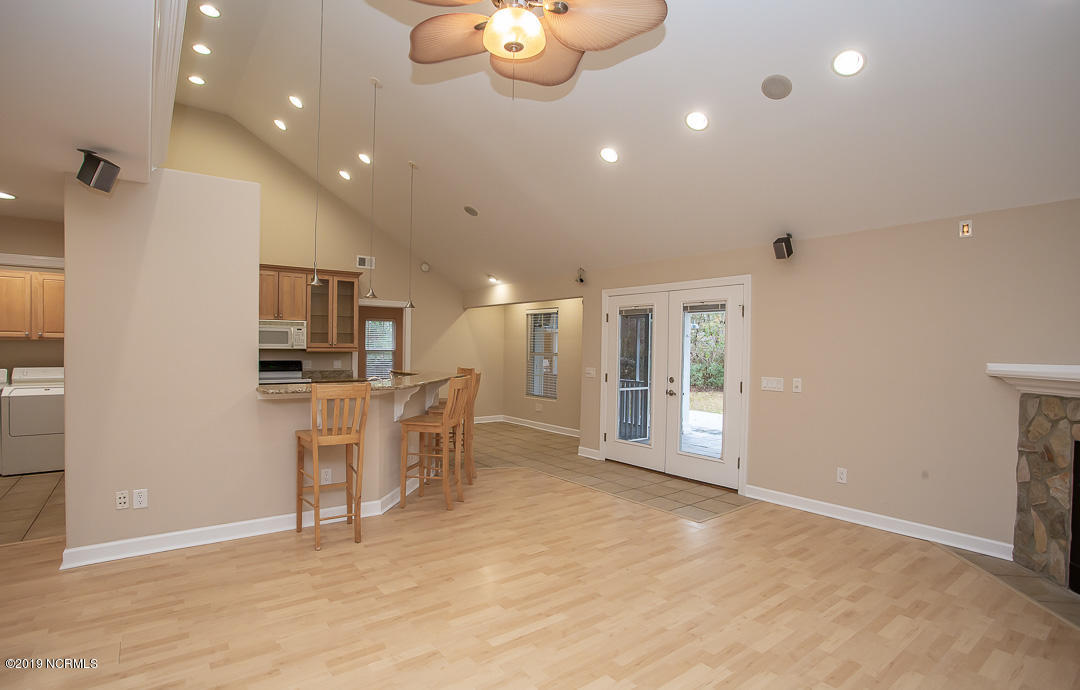 69 Persimmon Road Southwest Carolina Shores, NC 28467 - Photo 8 of 40 A22A0927