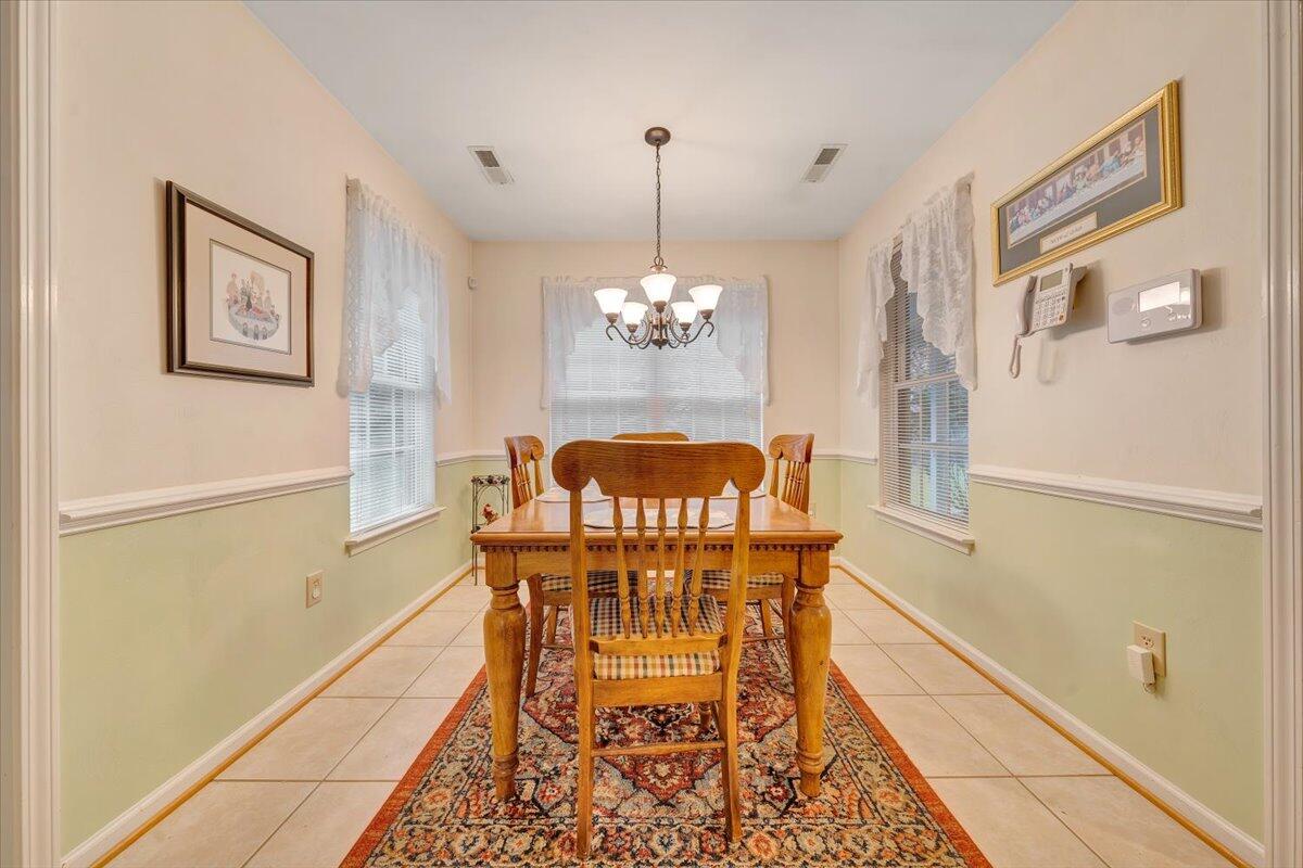 198 Eagle Ridge Roanoke, VA 24012 - Photo 11 of 37 11-MIB05165