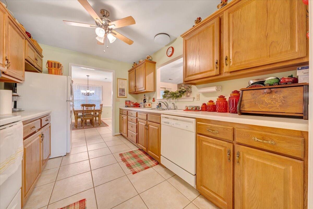198 Eagle Ridge Roanoke, VA 24012 - Photo 17 of 37 17-MIB05183