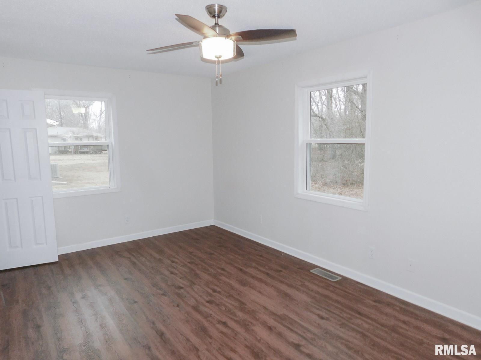 3109 Weaver Road Herrin, IL 62948 - Photo 19 of 25 Gallery Image 19