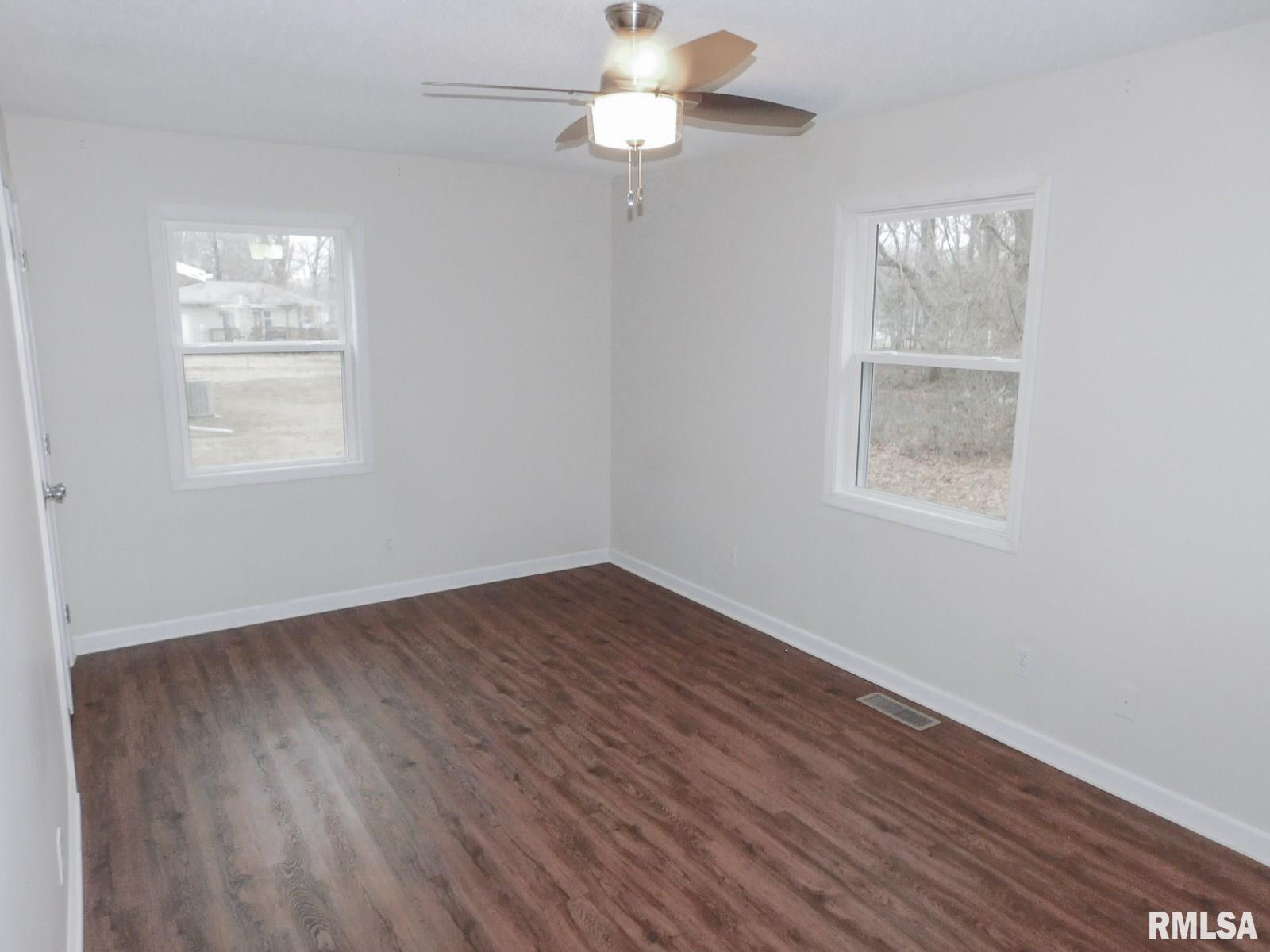 3109 Weaver Road Herrin, IL 62948 - Photo 20 of 25 Gallery Image 20